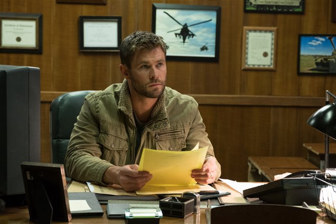 12 Strong - Photo Gallery