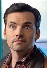 Ian Harding Photo