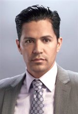 Jay Hernandez Photo