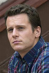 Jonathan Groff Photo