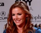 Kathleen Robertson Photo