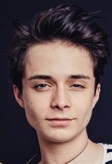 Lucas Jade Zumann Photo