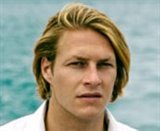 Luke Bracey Photo