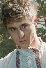 Max Irons Photo