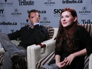 Alessandro Nivola & Abigail Breslin (Janie Jones) - Interview