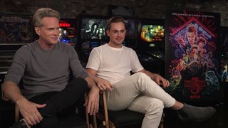 Cary Elwes & Dacre Montgomery talk 'Stranger Things'