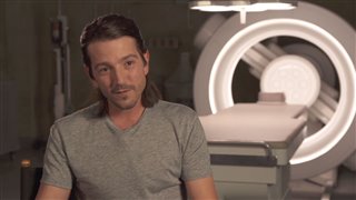 Diego Luna Interview - Flatliners