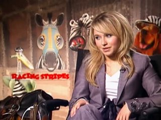 HAYDEN PANETTIERE - RACING STRIPES - Interview