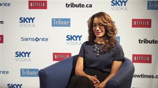 Jennifer Beals (Cinemanovels)