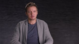 Jeremy Renner Interview - Arrival