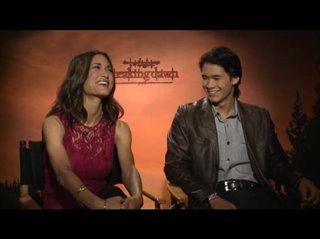 Julia Jones & BooBoo Stewart (The Twilight Saga: Breaking Dawn - Part 1)