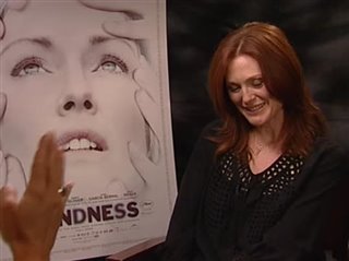 Julianne Moore (Blindness)