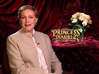 JULIE ANDREWS - THE PRINCESS DIARIES 2: ROYAL ENGAGEMENT