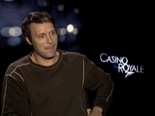 MADS MIKKELSEN (CASINO ROYALE) - Interview