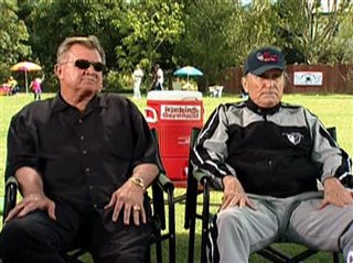 MIKE DITKA & ROBERT DUVALL - KICKING & SCREAMING