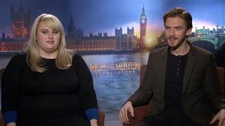 Rebel Wilson & Dan Stevens (Night at the Museum: Secret of the Tomb)