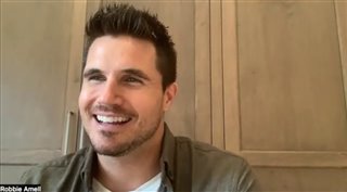 Robbie Amell talks 'Upload' Season 3 and Christmas movie 'EXmas'