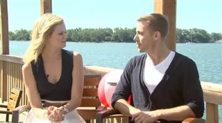 Sara Paxton & Dustin Milligan (Shark Night 3D) - Interview