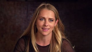 Teresa Palmer Interview - Lights Out