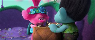 TROLLS WORLD TOUR Movie Clip - "Poppy Finds Branch's Weapons"