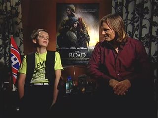 Viggo Mortensen & Kodi Smit-McPhee (The Road)